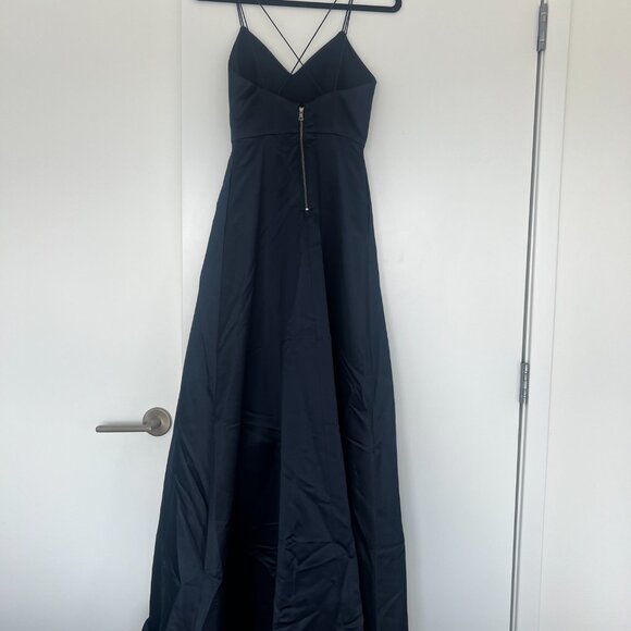 Alice and Olivia Navy Gown with Full Skirt and Slit, Size 0 - Picture 5 of 6